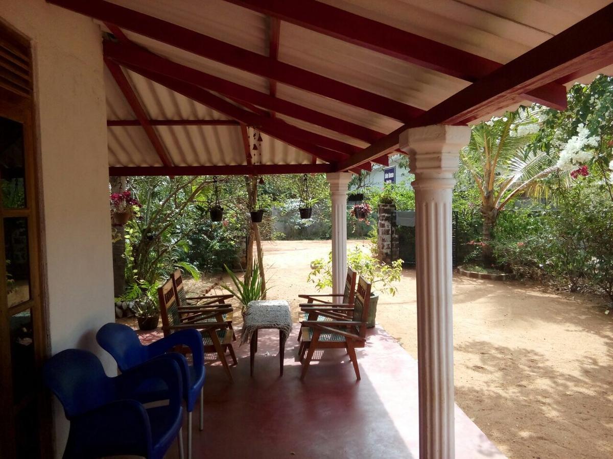 Lake House Homestay Anurâdhapura Extérieur photo