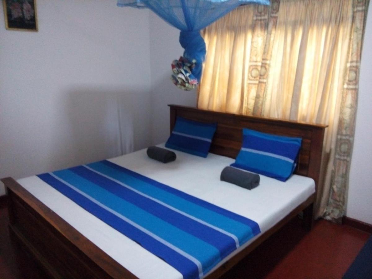 Lake House Homestay Anurâdhapura Extérieur photo