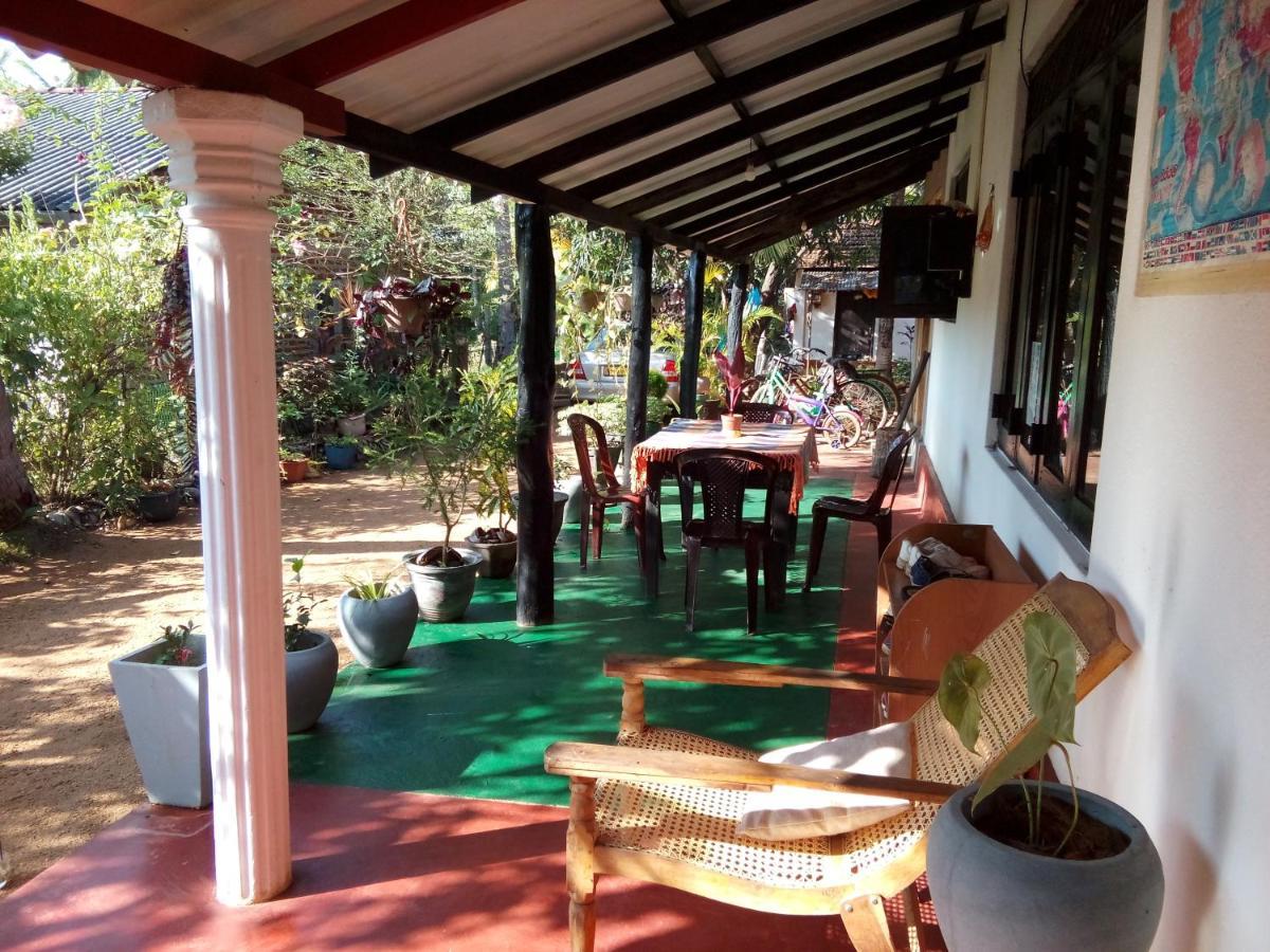 Lake House Homestay Anurâdhapura Extérieur photo